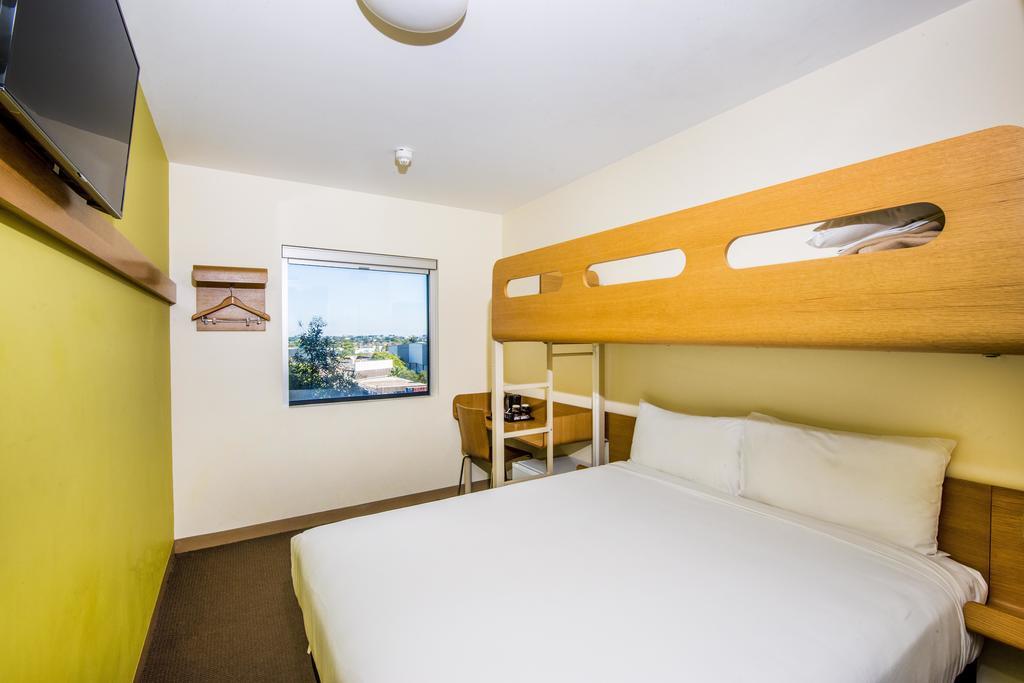 Ibis Budget Sydney Olympic Park Eksteriør bilde