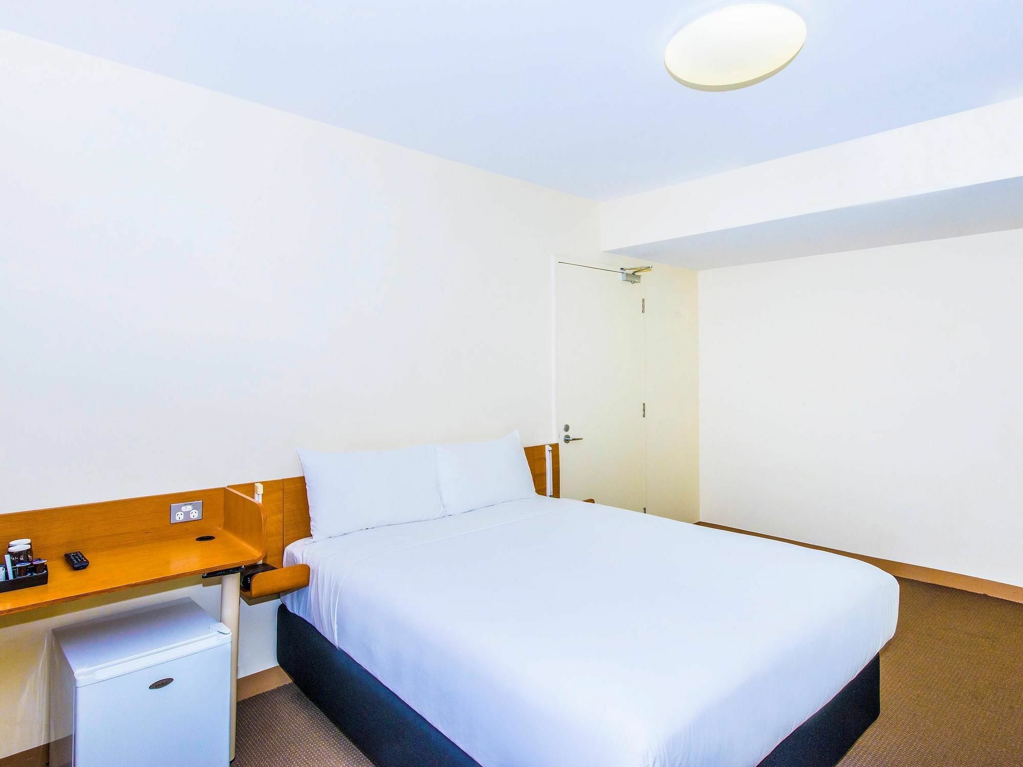 Ibis Budget Sydney Olympic Park Eksteriør bilde