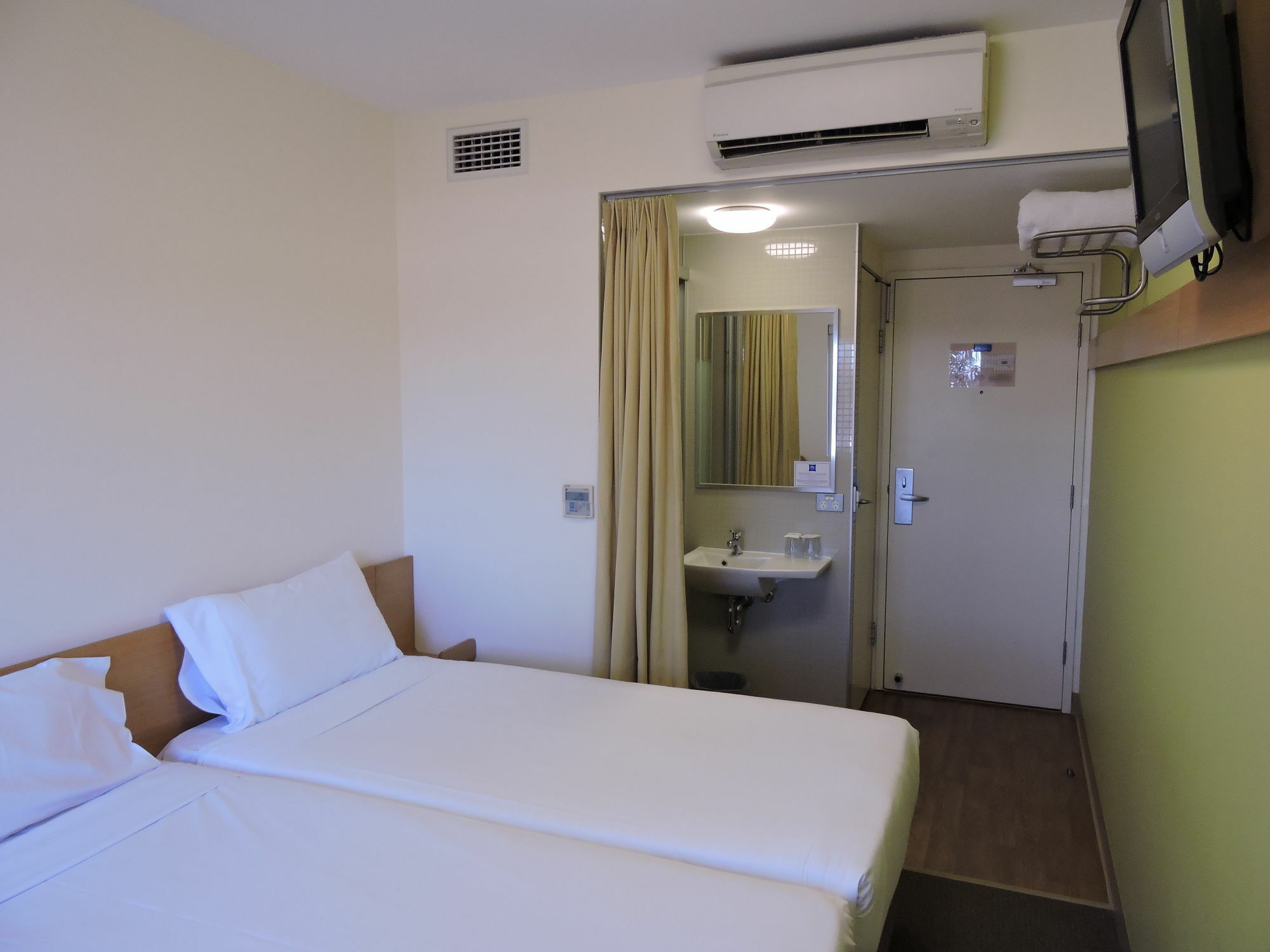 Ibis Budget Sydney Olympic Park Eksteriør bilde